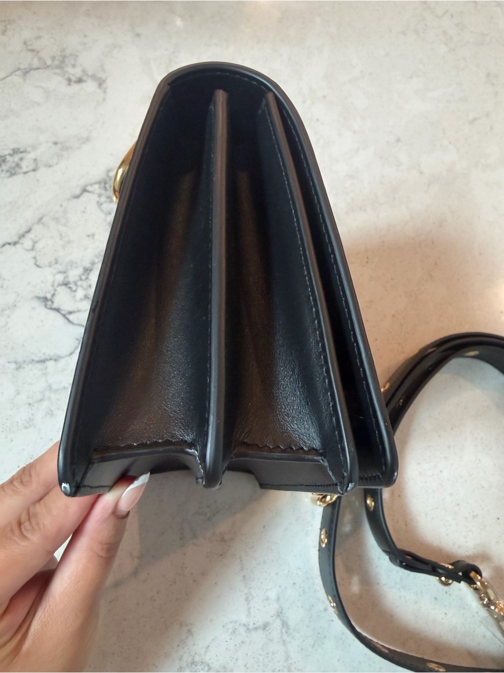 Dolce & Gabbana Black Leather Card & Key Holder with Gold DG Logo - Picture 3 of 7
